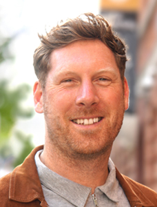Dr Michael Chapman